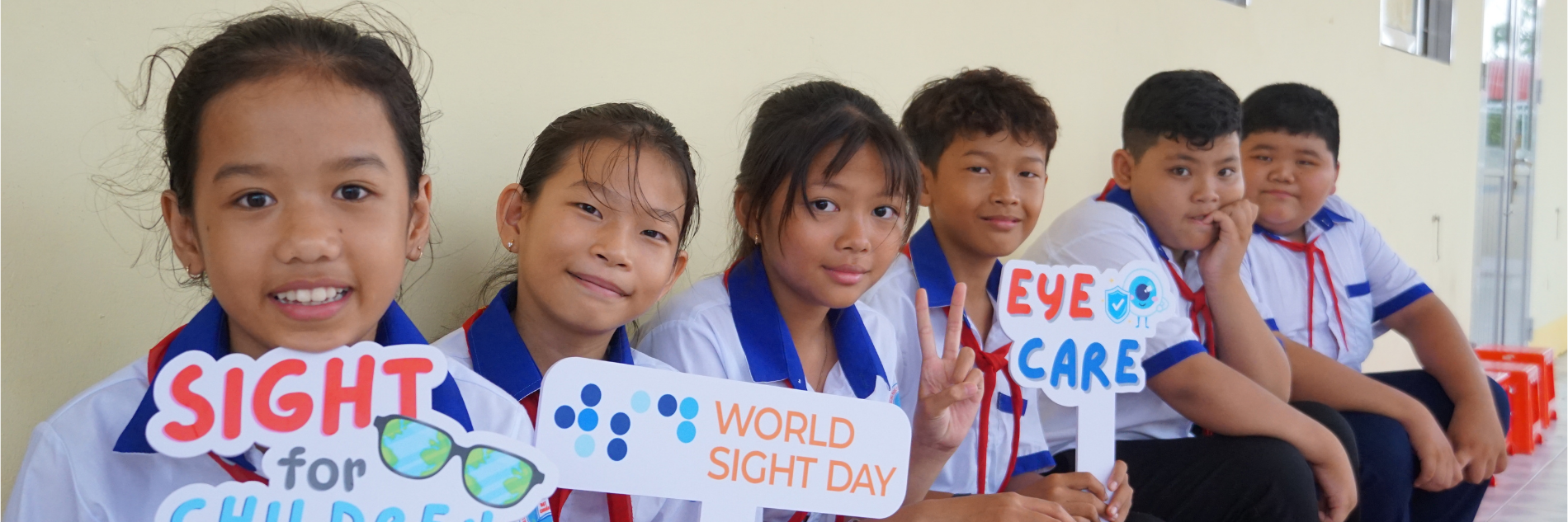 Kinderen tijdens World Sight Day in Vietnam